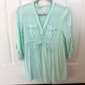 Maternity 3/4 sleeve polka dot blouse